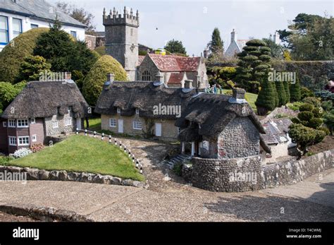 Godshill Model Village Isle Of Wight Stock Photo Alamy