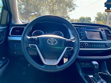 2019 Toyota Highlander For Sale In Houston Tx Offerup