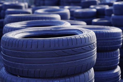 Татнефть начнёт принимать старые автошины в 17 городах