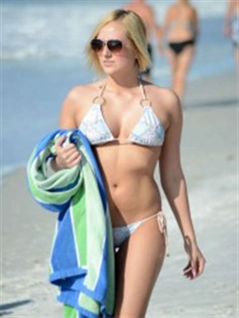 Kate England Bikini Candids In Miami 10 02 2016 MQ Phun Org Forum