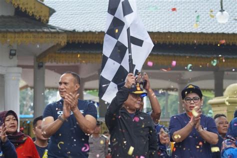 Aspem Kesra Langkat Lepas Gerak Jalan Hut Hkn Ke Antara News