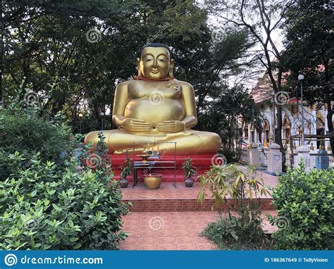 Phra Sangkajai Golden Buddha Statue Stock Image Image Of Asia Statue