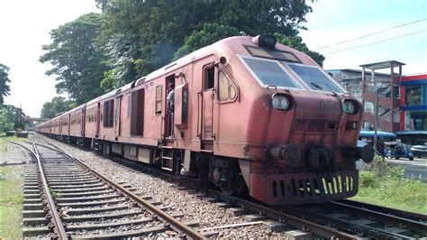 Sri Lanka Railway S11 900 903 Rajarata Rejina Train Weligama Railway