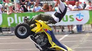 Quad Stunt Riding Suzuki Ltr Suzuki Ltz Atv Freestyle