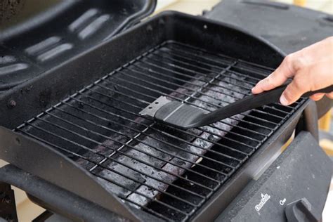 How To Clean A Grill After Each Use And Annually