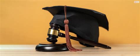 What Bachelor Law Degree Is Best For Law School