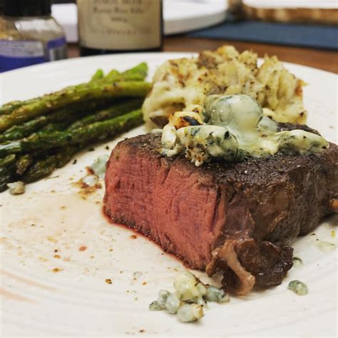 SV Filet Mignon Gorgonzola Garlic Parmesan Asparagus Mashed