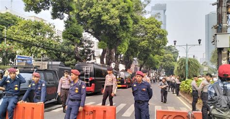 Akses Jalan Di Depan Kpu Tutup Jelang Pendaftaran Prabowo Gibran