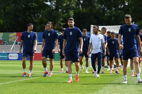 Italia Dimarco Lavora In Palestra I Dubbi Di Spalletti Per La Croazia