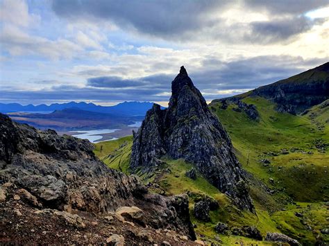 Old Man of Storr, Isle of Skye, Scotland [OC] [4032 x 3024] : r/EarthPorn