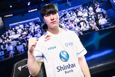 DRX Zeka on his chances of going to Worlds: “If we get four seeds, I’d ...