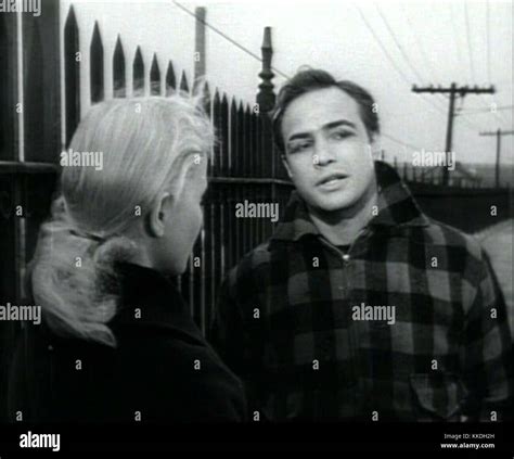 Eva marie saint marlon brando waterfront 9 Stock Photo - Alamy