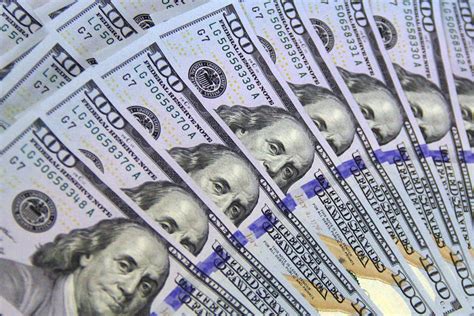 28 Nisan 2023 Cuma piyasalarda son durum Dolar değerine değer kattı