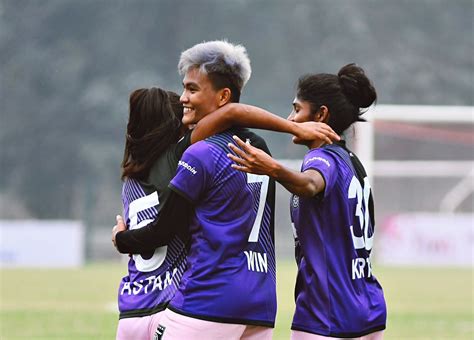 Odisha Fc Trounce East Bengal To Go Top Of The Table Iwl