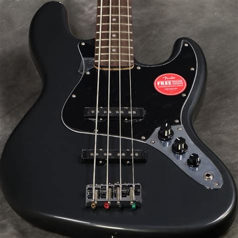 Squier By Fender Affinity Series Jazz Bass Laurel Fingerboard Black Pickguard Charcoal Frost