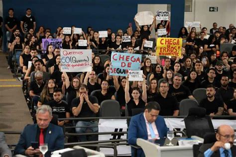 Em Protesto Contra Fapec Estudantes E Professores Lotam C Mara