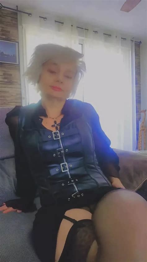 Sophie Sexy On Fire In The Ass Amateur Amateur Porn Feat Sofy XHamster