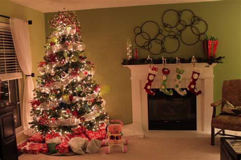 7 Merry Christmas Morning Tips For This Year! - RJT Relocation