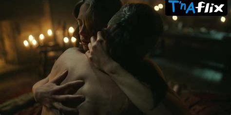 Laura Berlin Breasts Scene In Vikings Valhalla