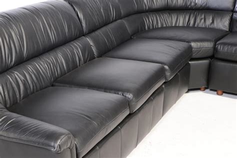 Leathercraft Contemporary Black Leather-Upholstered Sectional Sofa | EBTH