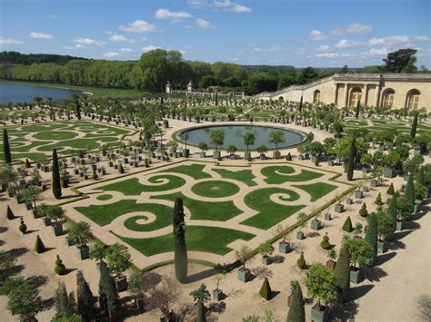 Visiting paris california is surprisingly different than the french city 22