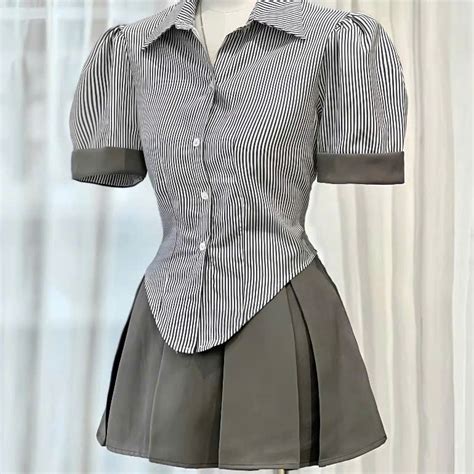Super Super Hot Set For Girls Pointed Collar Shirt With Puffed Sleeves And A Very Pretty Big