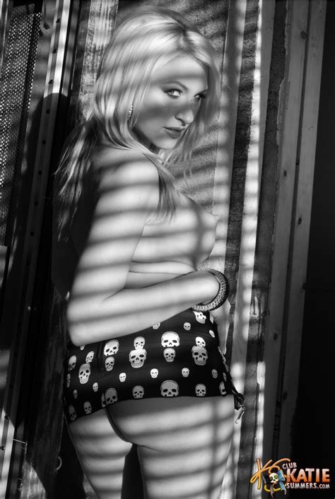Blonde Hottie Katie Summers Flashing Her Tits Behind The Window Photos