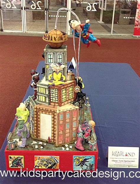 Superman Cake Decorated Cake By Maria Teresa Perez CakesDecor