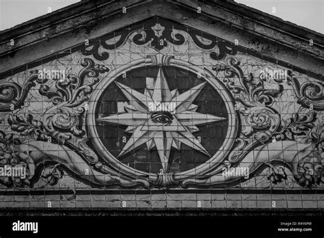 Masonic masonry Black and White Stock Photos & Images - Alamy