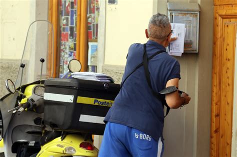 Lavoro Poste Italiane Assume Portalettere In Toscana