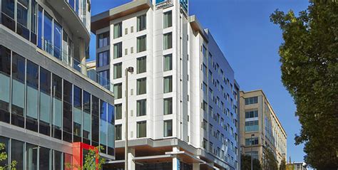 AC Hotel by Marriott Seattle Bellevue/Downtown - Dynamic City