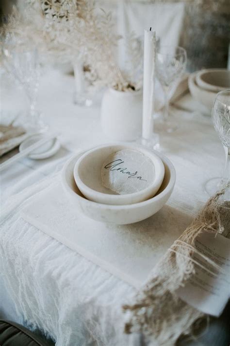 Pin By El Dunfield Photography On Wedding Vibes White Table Settings