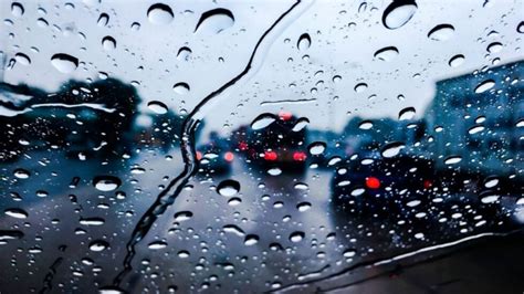 Consejos Para Conducir Con Lluvia El Peligro Del Asfalto Mojado