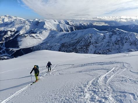 Corso base di Sci Alpinismo 2024 Società Guide Alpine Finale