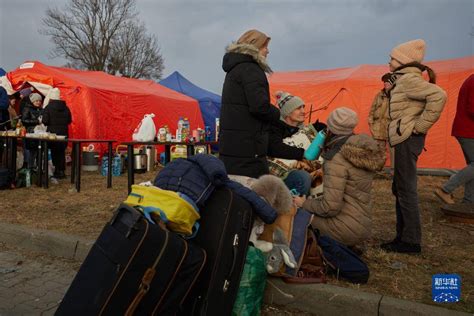 超过15万乌克兰人被迫逃离家园 前往中欧多国避难 搜狐大视野 搜狐新闻