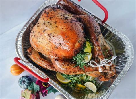 Expertly Brine Your Thanksgiving Turkey With These 7 Chef Tips