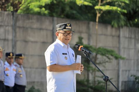 Pj Wali Kota Bekasi R Gani Muhammad Pimpin Apel Pagi Gabungan Personil