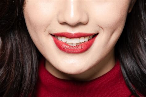 beauty lips partial close  image  picture    lovepik