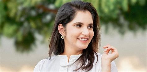 Viral Sania Mirza Has Message For Girls After Shoaib Malik Divorce