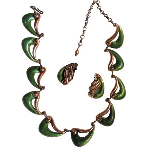 S Atomic Era Matisse Green Enamel Copper Necklace Gem