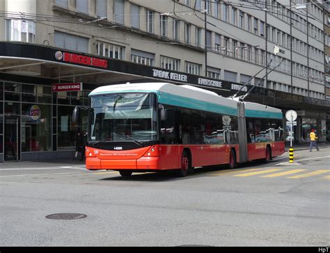 VB Biel Hess Trolleybus Nr 58 Unterwegs In Der Stadt Biel Am 12 03