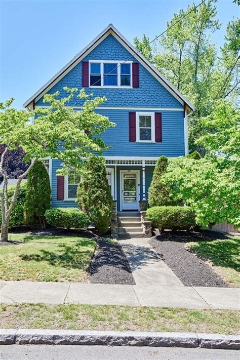 20 School St Melrose Ma 02176 Mls 72674498 Redfin