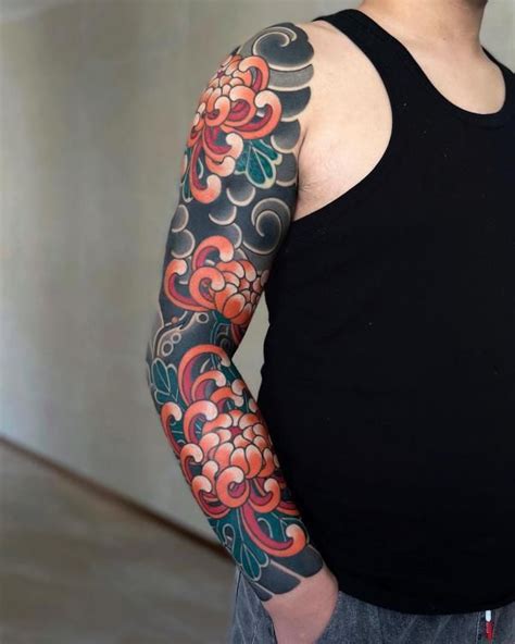 20 Timeless Traditional Japanese Chrysanthemum Tattoos Art And Design