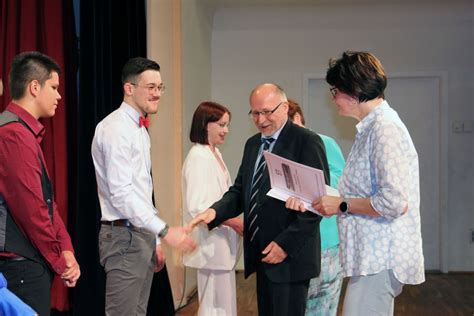 Übergabe der Abschlusszeugnisse Teil 3 Oberschule Am Sportzentrum Riesa