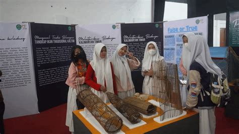 Pameran Barang Barang Bersejarah Asli Kaltim Dipamerkan Di Museum Pada