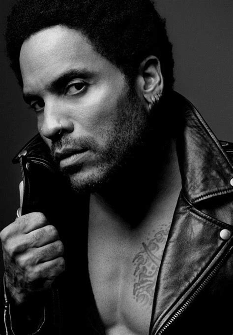 Pin By Keitravis Squire On Portraits Lenny Kravitz Kravitz People