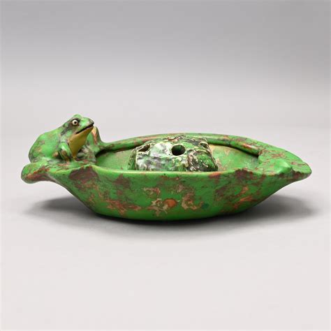 At Auction Weller Coppertone Frog And Lily Console And Frog