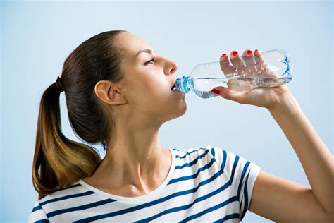 10 Astuces Pour Boire Plus D Eau