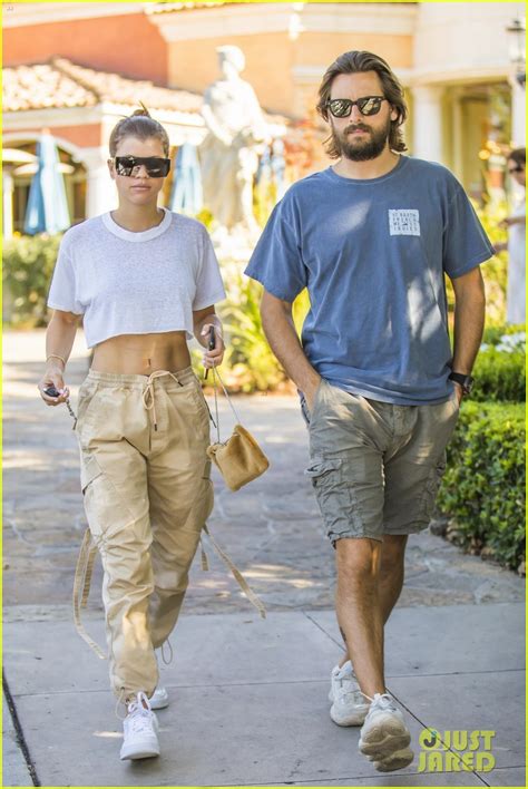 Sofia Richie Flaunts Toned Abs On Date With Scott Disick Photo 4124647 Scott Disick Sofia