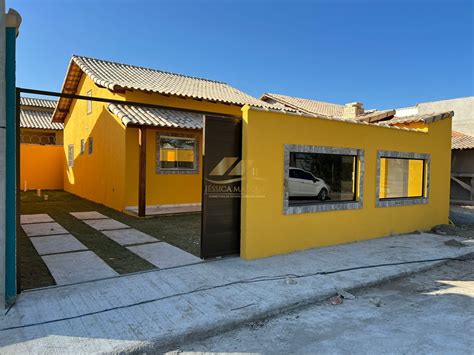 Linda casa de 2 quartos e área gourmet próximo à praia em Unamar